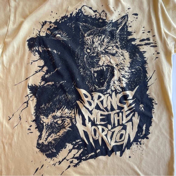 Bring Me The Horizon Limited Edition Wolves Graphic Tee - Picture 3 of 8